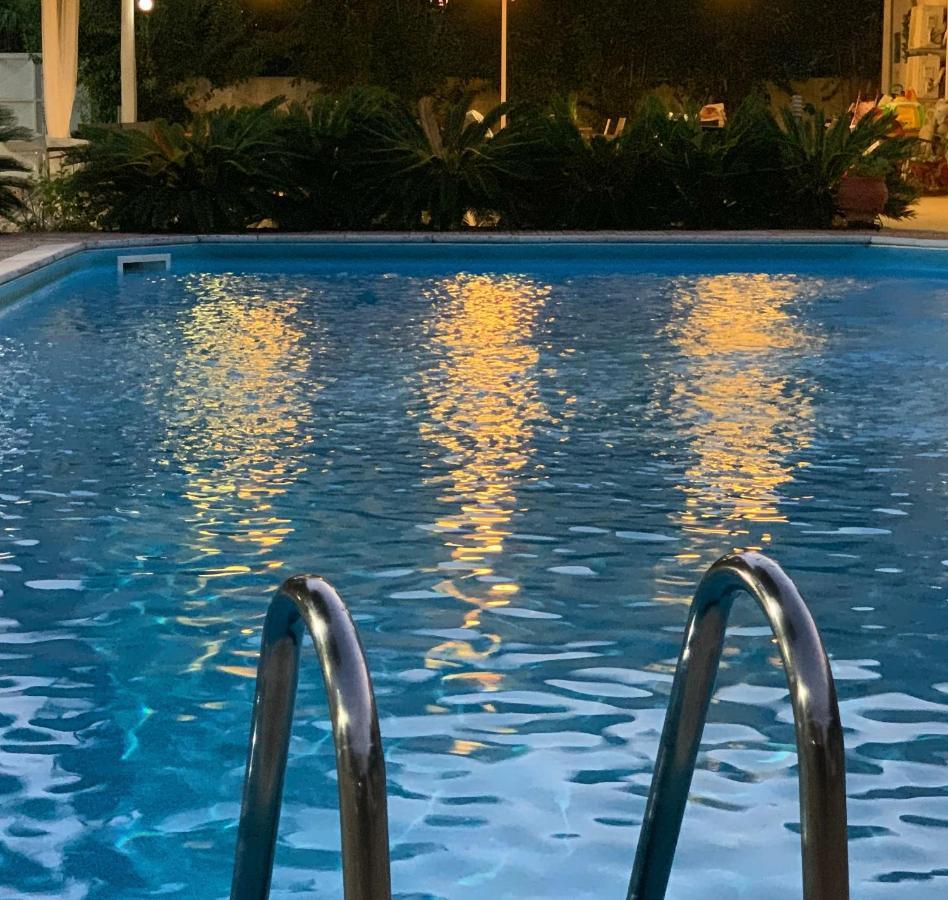 פרבזה Villa Pap מראה חיצוני תמונה